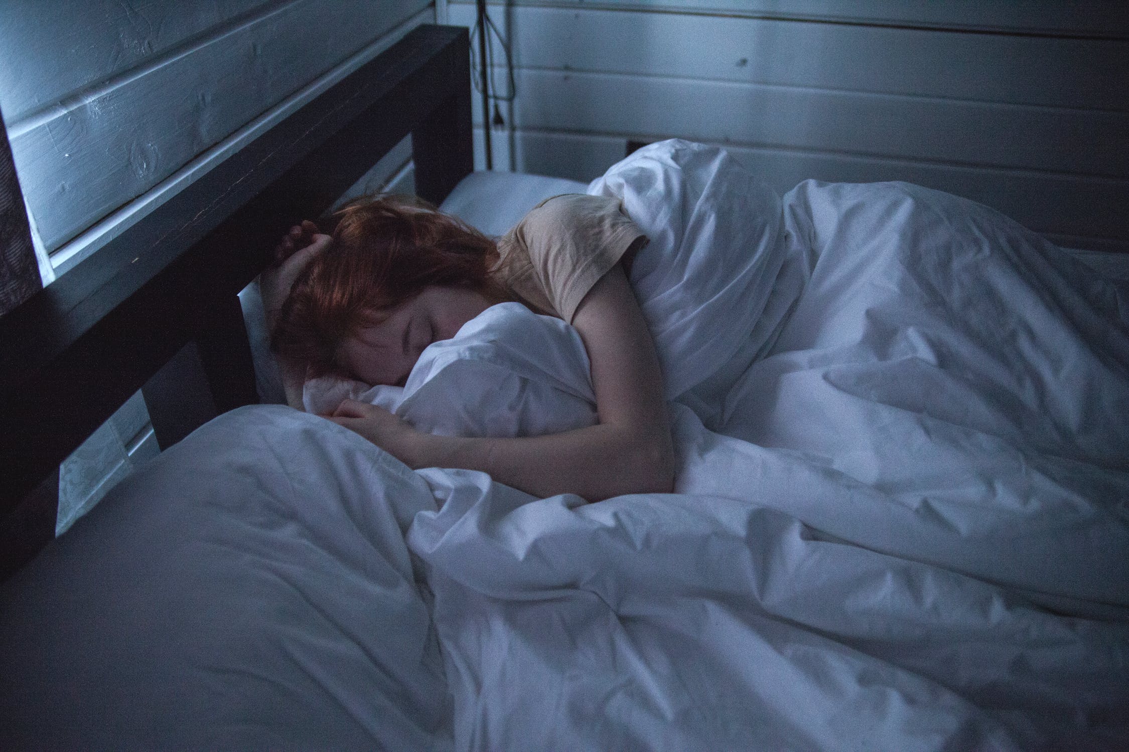 Gdy nie można zasnąć, czyli jak ważne jest zaspokojenie fizjologicznych potrzeb